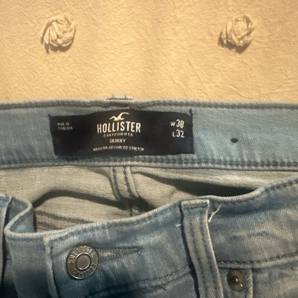 Hollister Jeans - Picture 2 of 2